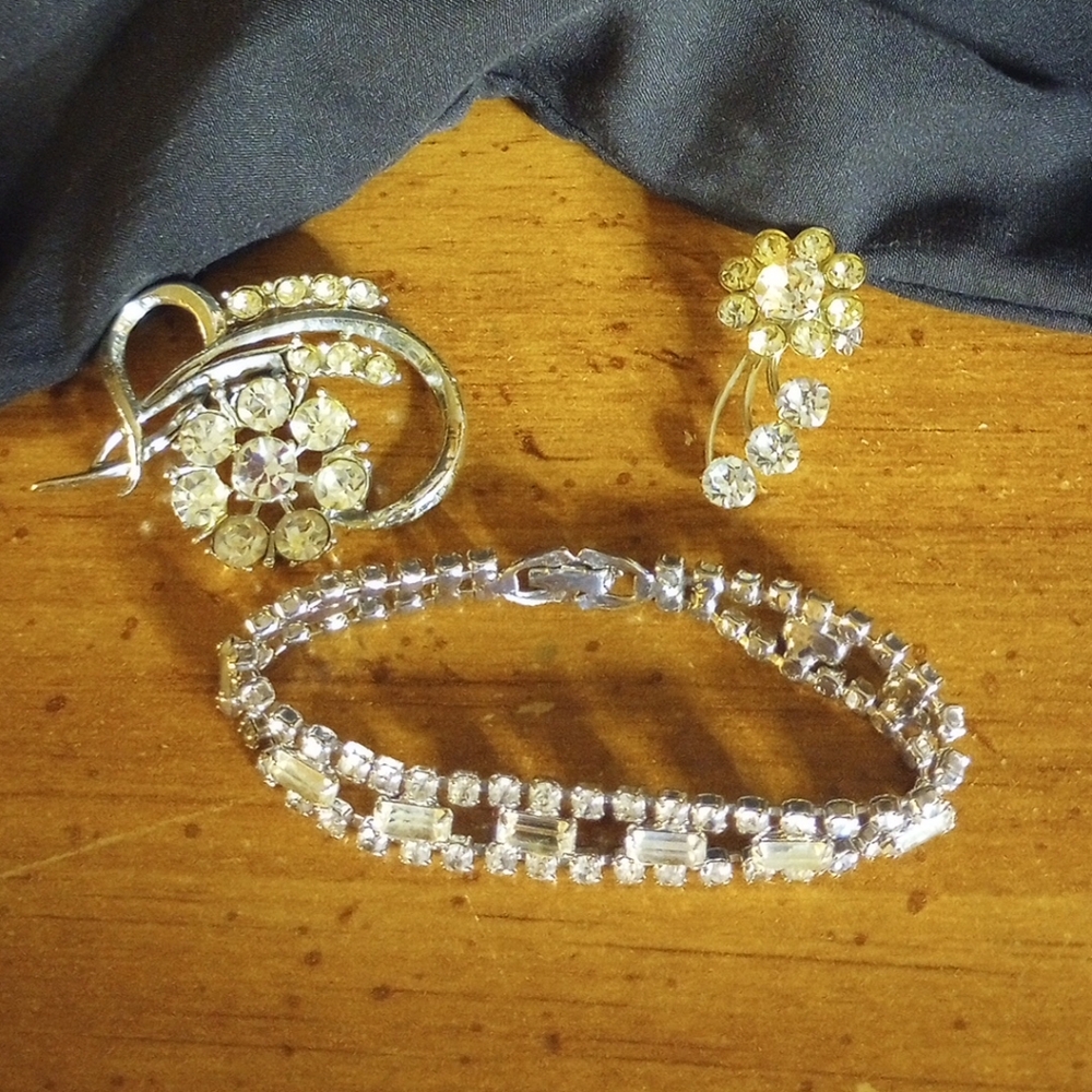 Elegant Vintage Rhinestone Bracelet & Two Brooches